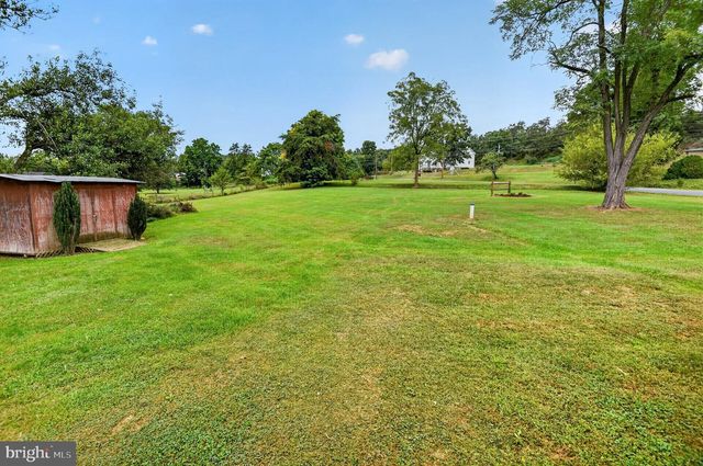 134 LUCAS LN, Gore, VA 22637