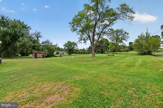 134 LUCAS LN, Gore, VA 22637