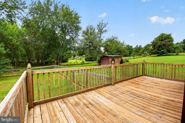 134 LUCAS LN, Gore, VA 22637