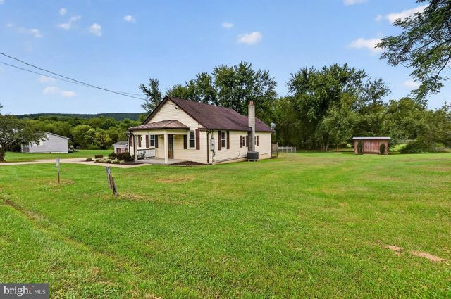 134 LUCAS LN, Gore, VA 22637