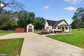 134 LUCAS LN, Gore, VA 22637