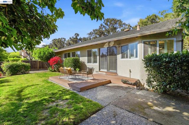 39655 Canyon Heights Dr, Fremont, CA 94539