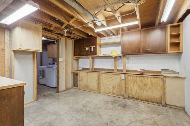 4718 N Ripley Street, Davenport, IA 52806