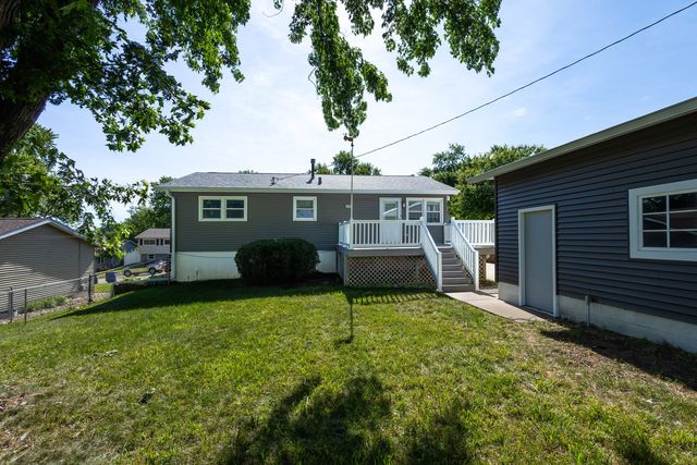 4718 N Ripley Street, Davenport, IA 52806