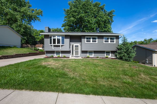 4718 N Ripley Street, Davenport, IA 52806