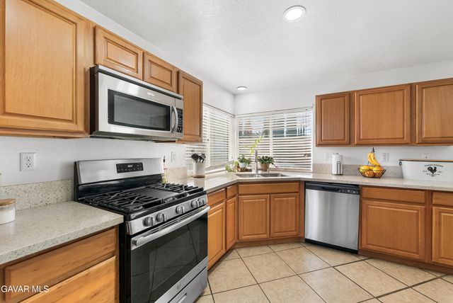 36501 Crimson Court, Palmdale, CA 93550