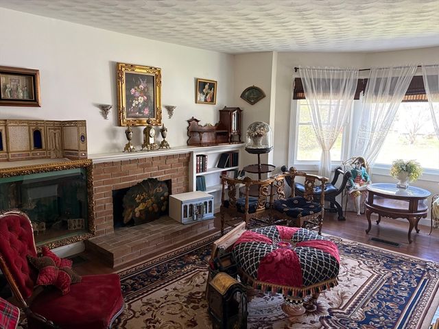 329 Mill St, Lancaster, MA 01523