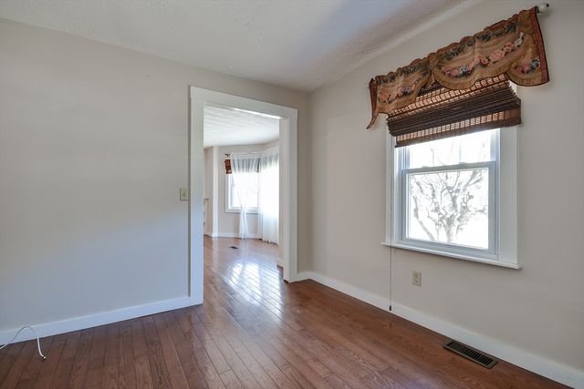 329 Mill St, Lancaster, MA 01523