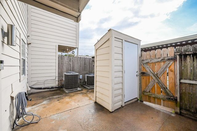 3901 Woodchase Drive 48, Houston, TX 77042