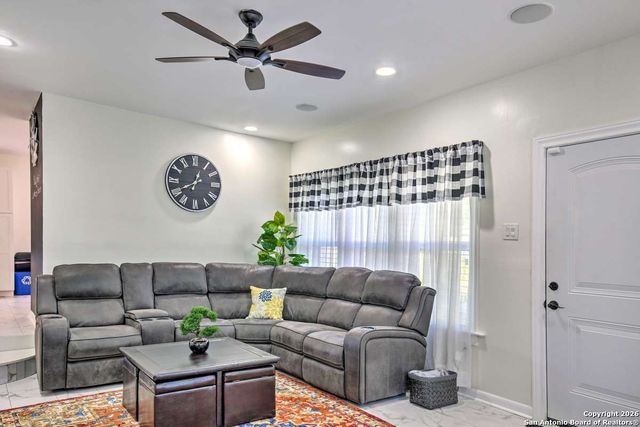 1519 Santa Anna, San Antonio, TX 78201