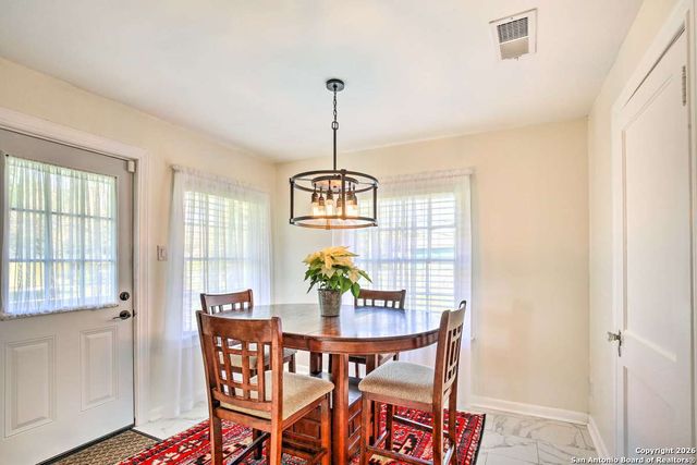 1519 Santa Anna, San Antonio, TX 78201