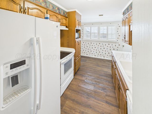 528 N RED DEER Street, Pampa, TX 79065