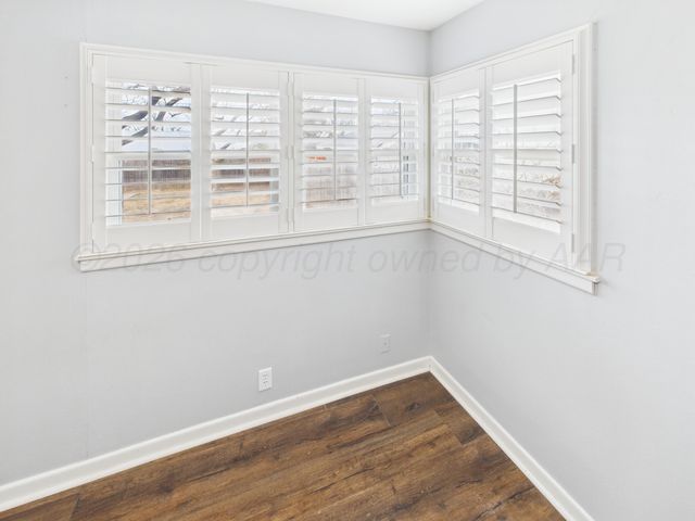 528 N RED DEER Street, Pampa, TX 79065