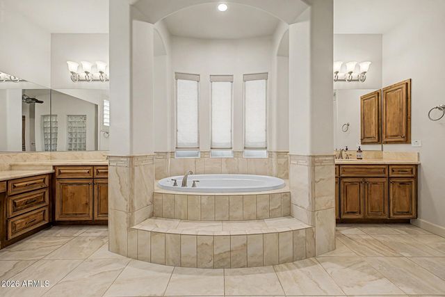 7446 S TUCANA Lane, Gilbert, AZ 85298