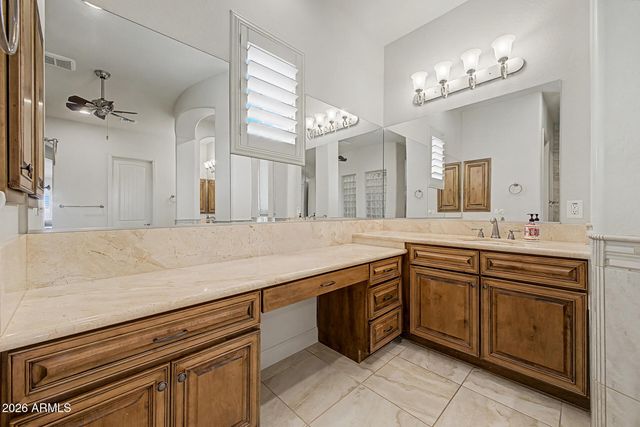 7446 S TUCANA Lane, Gilbert, AZ 85298