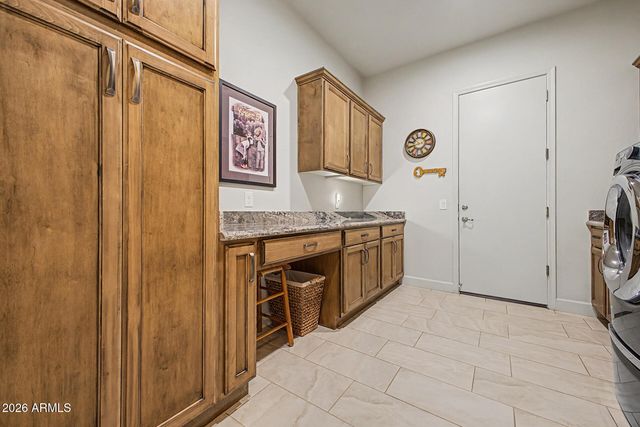 7446 S TUCANA Lane, Gilbert, AZ 85298