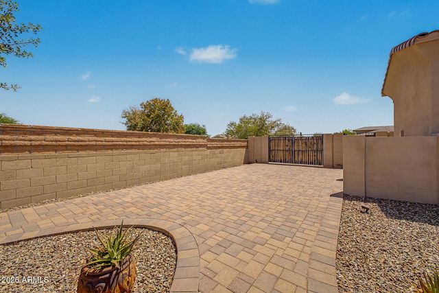 7446 S TUCANA Lane, Gilbert, AZ 85298
