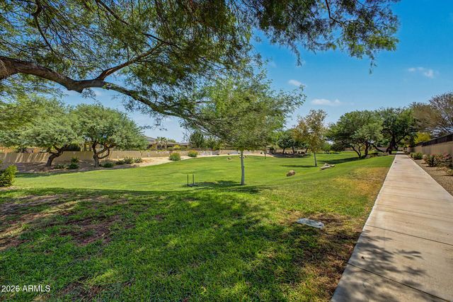 7446 S TUCANA Lane, Gilbert, AZ 85298