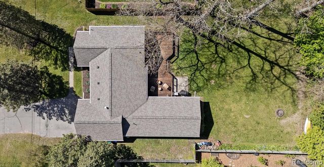3525 Buss Drive, Walled Lake, MI 48390