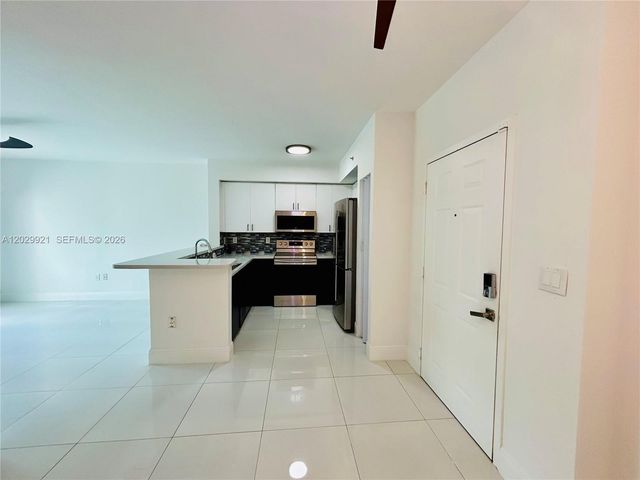 11040 SW 196th Street 412, Cutler Bay, FL 33157