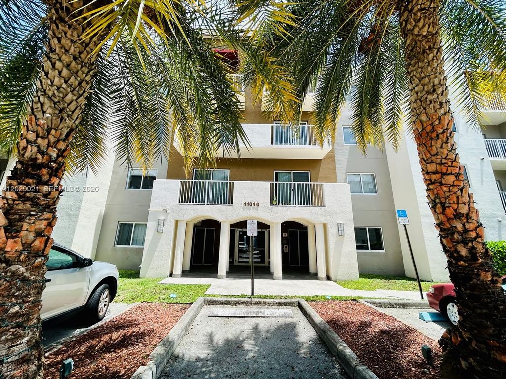 11040 SW 196th Street 412, Cutler Bay, FL 33157