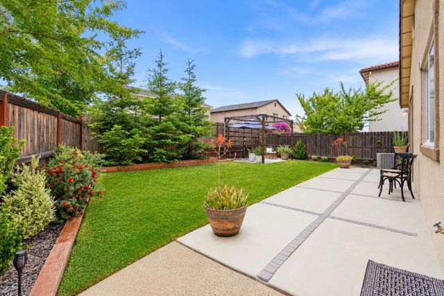 12738 Montbrook Way, Rancho Cordova, CA 95742