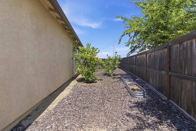 12738 Montbrook Way, Rancho Cordova, CA 95742