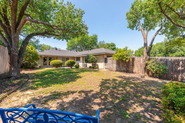 11311 Mccree Road, Dallas, TX 75238