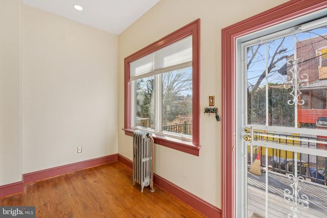 3172 17TH ST NW, Washington, DC 20010