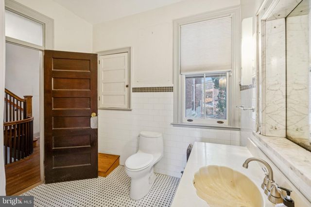 3172 17TH ST NW, Washington, DC 20010