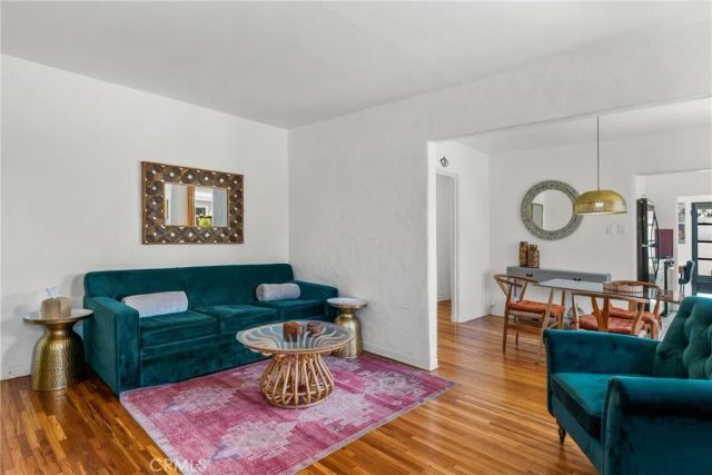 5512 Willowcrest, North Hollywood, CA 91601
