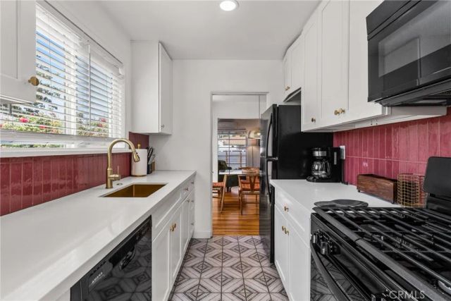 5512 Willowcrest, North Hollywood, CA 91601