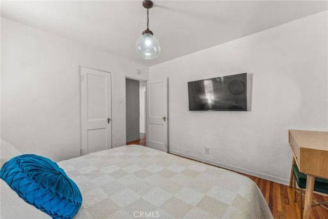 5512 Willowcrest, North Hollywood, CA 91601