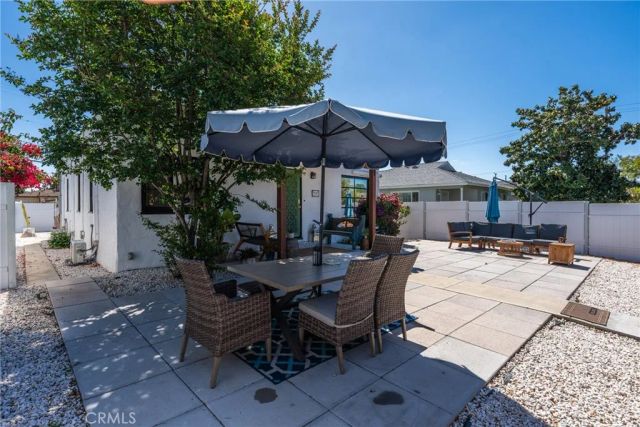 5512 Willowcrest, North Hollywood, CA 91601