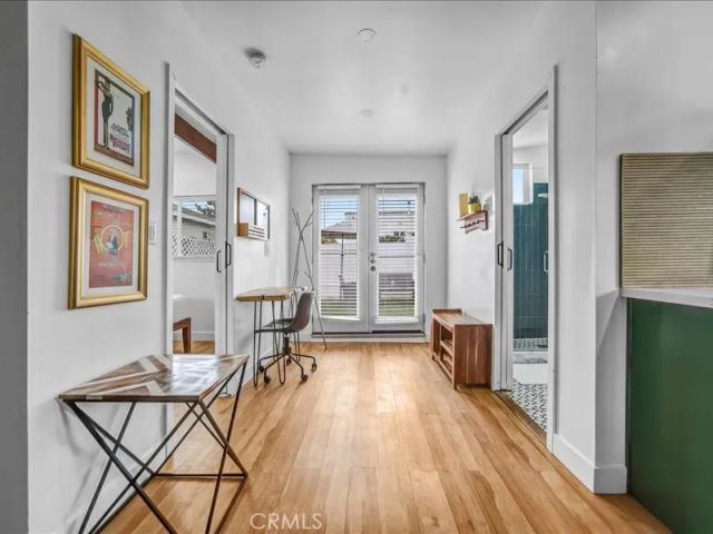 5512 Willowcrest, North Hollywood, CA 91601