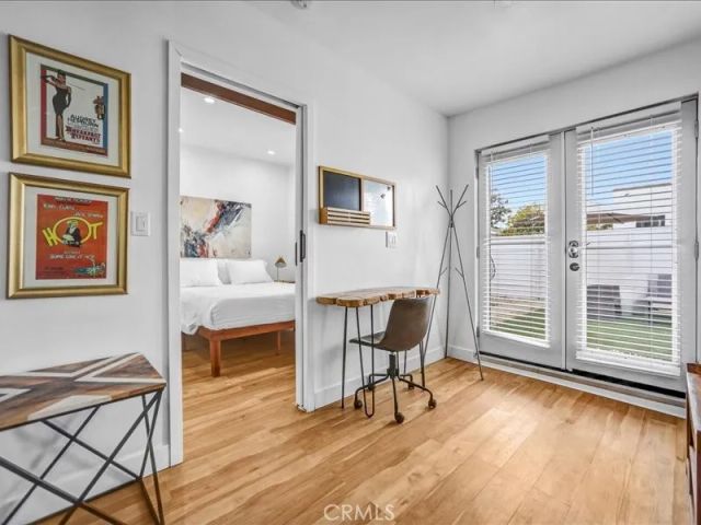 5512 Willowcrest, North Hollywood, CA 91601