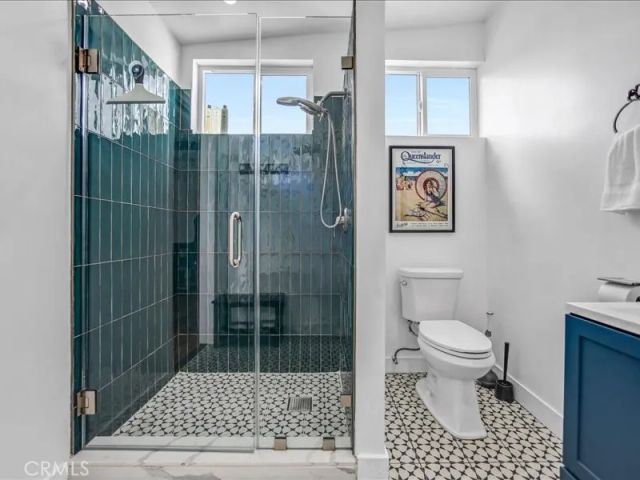 5512 Willowcrest, North Hollywood, CA 91601