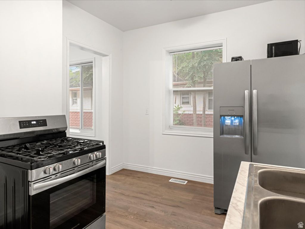 582 E 29TH ST, Ogden, UT 84403 — photo 5