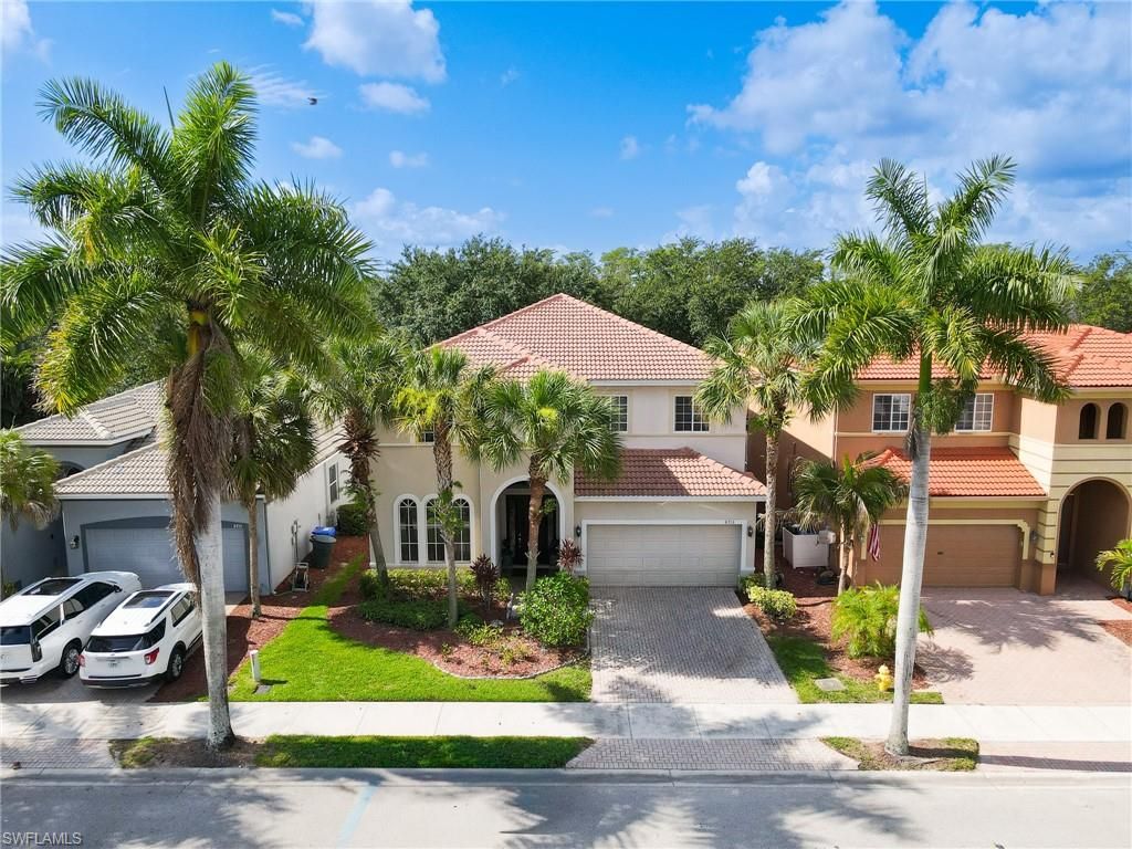 8713 Pegasus DR, Lehigh Acres, FL 33971