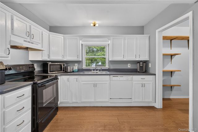 19 Railroad Avenue, Walden, NY 12586