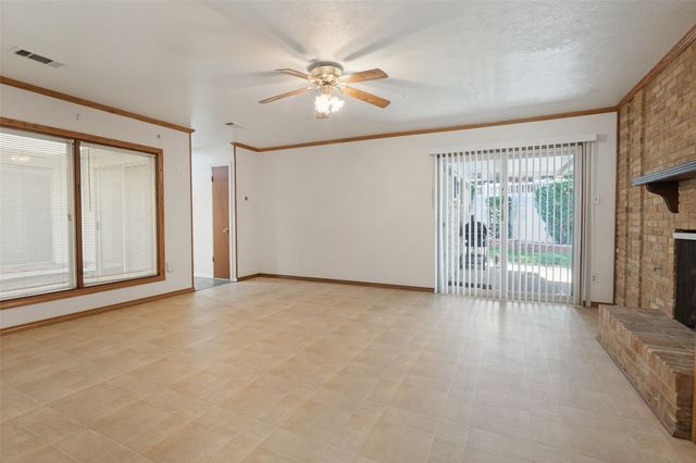 1633 Hanging Cliff Drive, Dallas, TX 75224