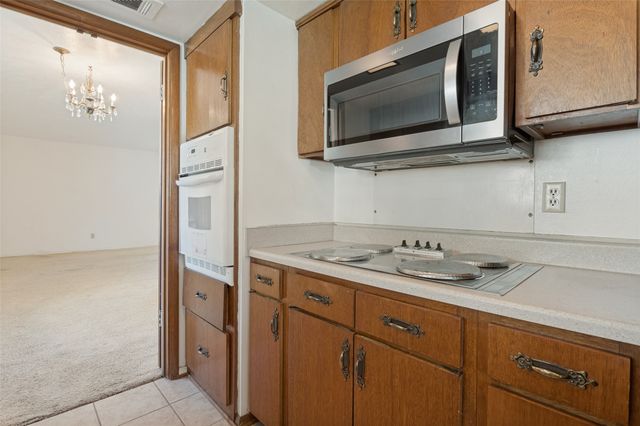 1633 Hanging Cliff Drive, Dallas, TX 75224