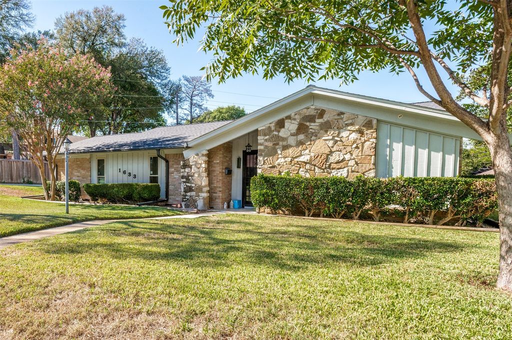 1633 Hanging Cliff Drive, Dallas, TX 75224