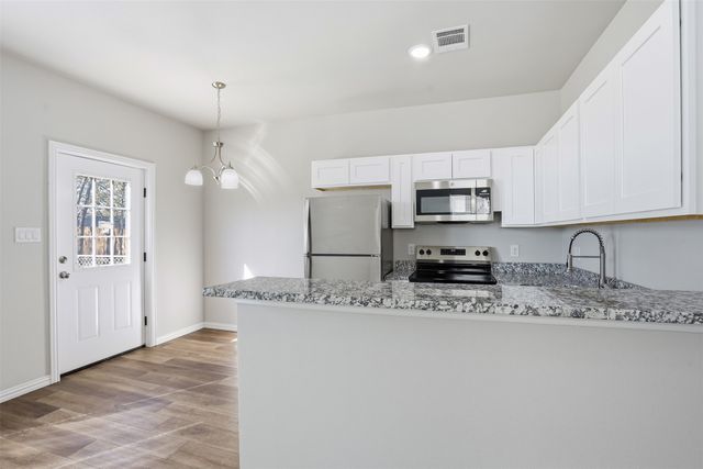 303 Eastland Street, Cleburne, TX 76031