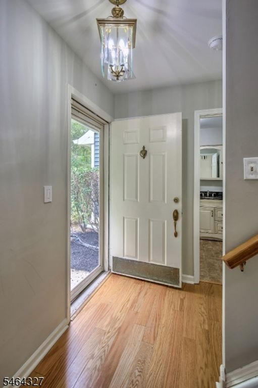27 Village Dr, Bernards Twp., NJ 07920 — photo 2