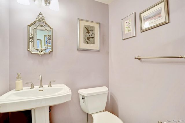 52 Jefferson Lane, New City, NY 10956