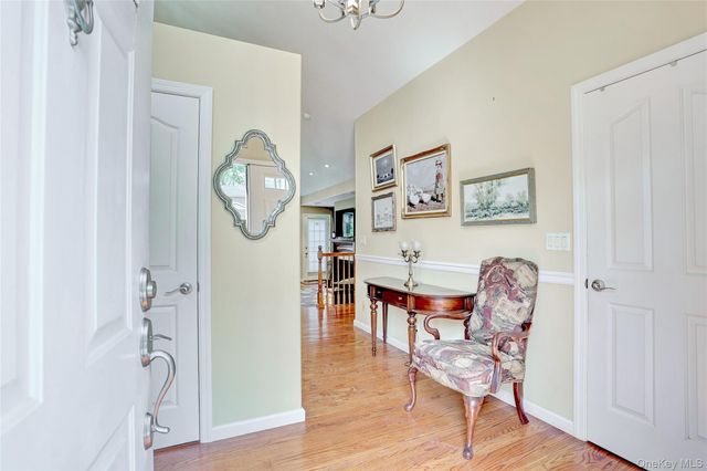 52 Jefferson Lane, New City, NY 10956