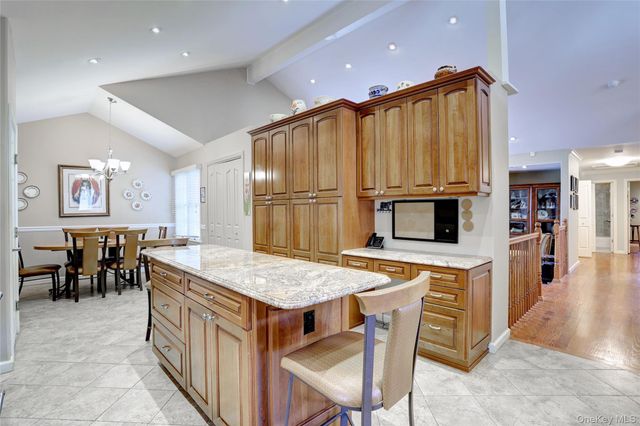 52 Jefferson Lane, New City, NY 10956