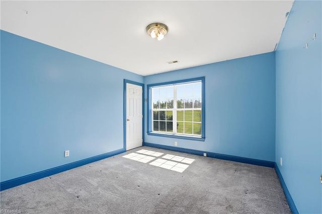 193 Red Hawk Lane, Olin, NC 28660