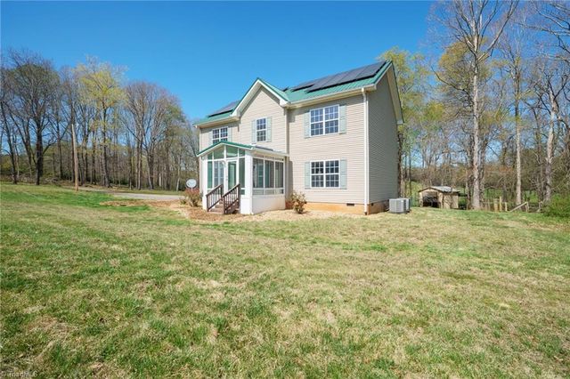 193 Red Hawk Lane, Olin, NC 28660
